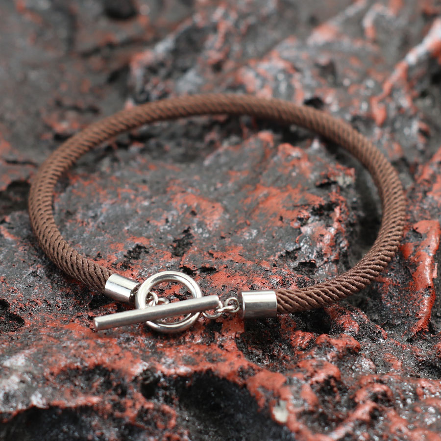 Bracciale portafortuna alla mo - Milan Men'S Fashion recensione e prezzo