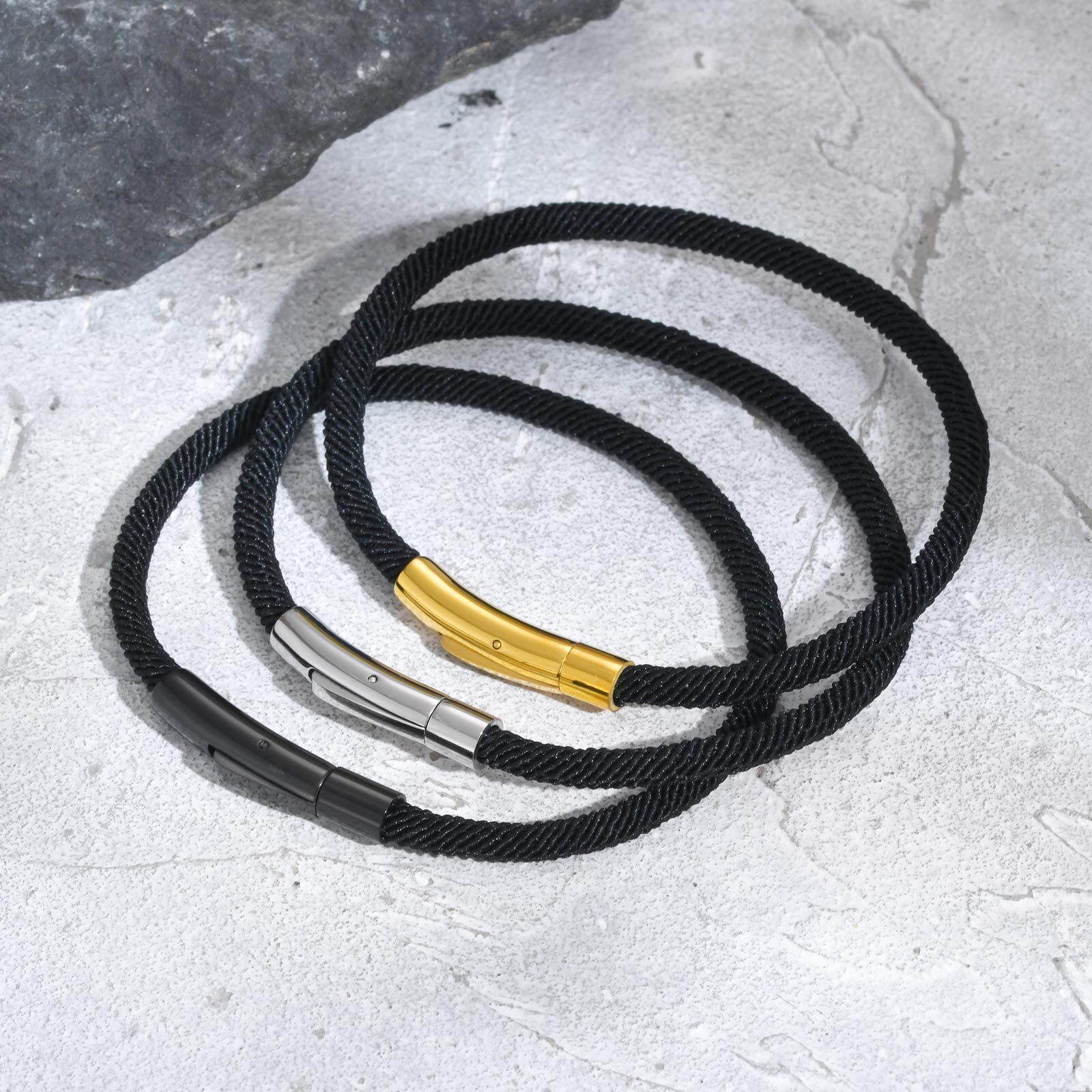 Braccialetti in corda minimali - Milan Men'S Fashion recensione e prezzo